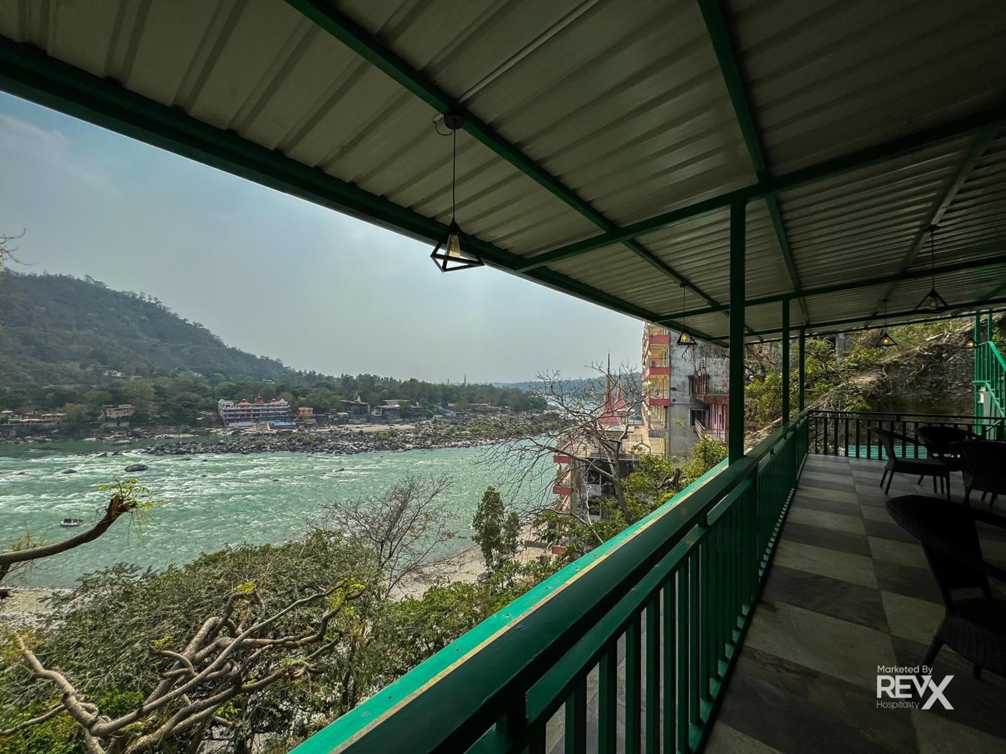The Leisure Cave On The Ganges Hotel Rishikesh Exterior photo